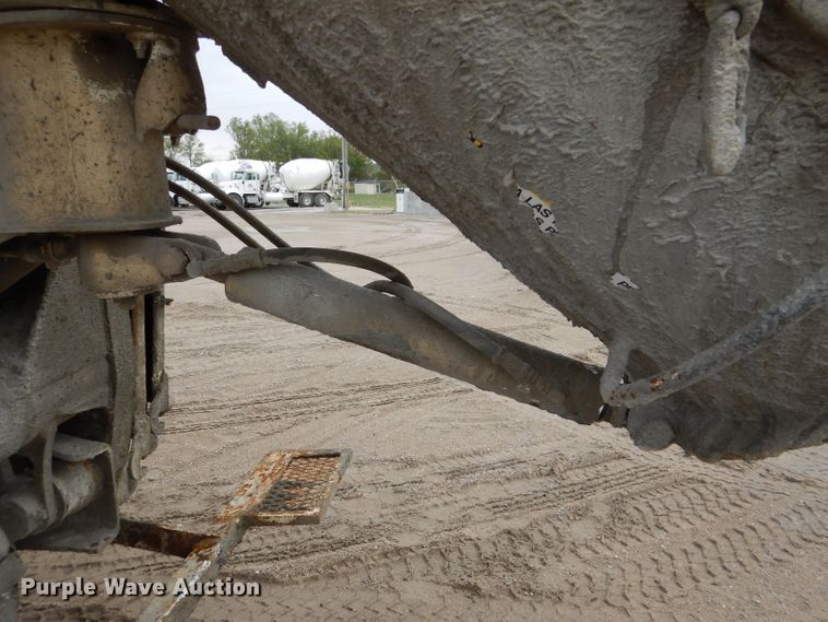 image for item DL8024 2000 Sterling L9500  ready mix truck