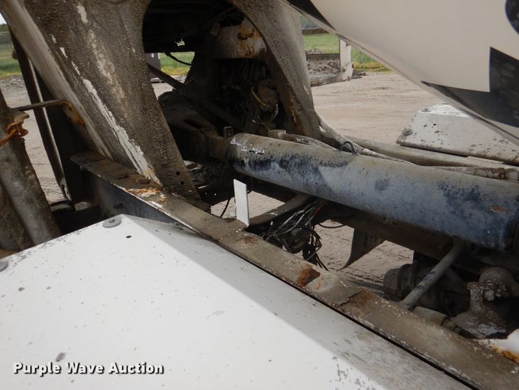 image for item DL8024 2000 Sterling L9500  ready mix truck