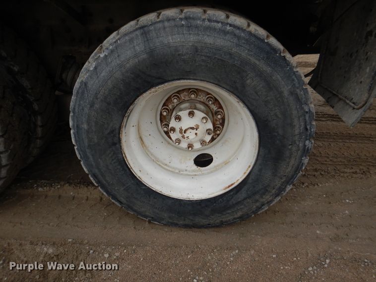 image for item DL8024 2000 Sterling L9500  ready mix truck