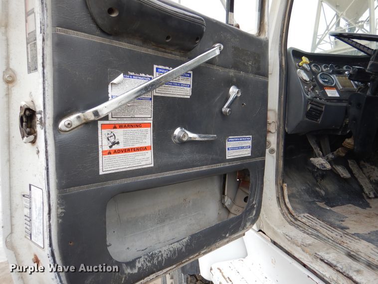 image for item DL8025 1994 Ford L9000  ready mix truck