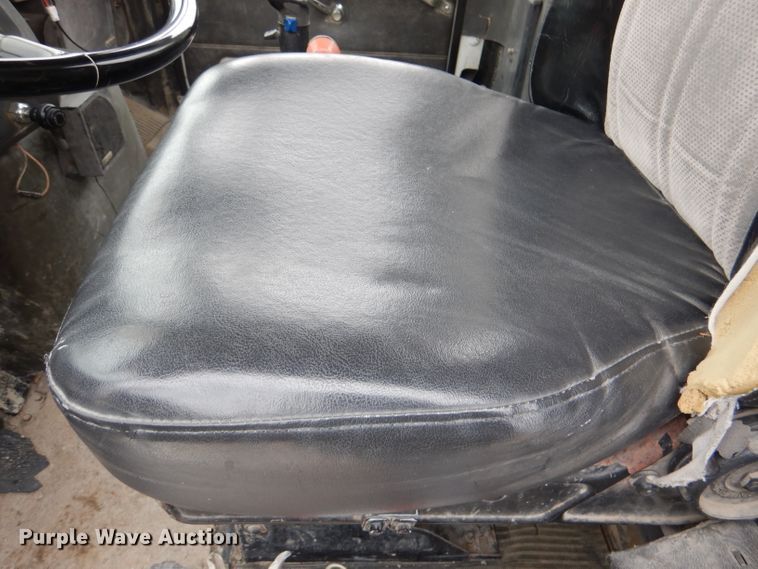 image for item DL8025 1994 Ford L9000  ready mix truck