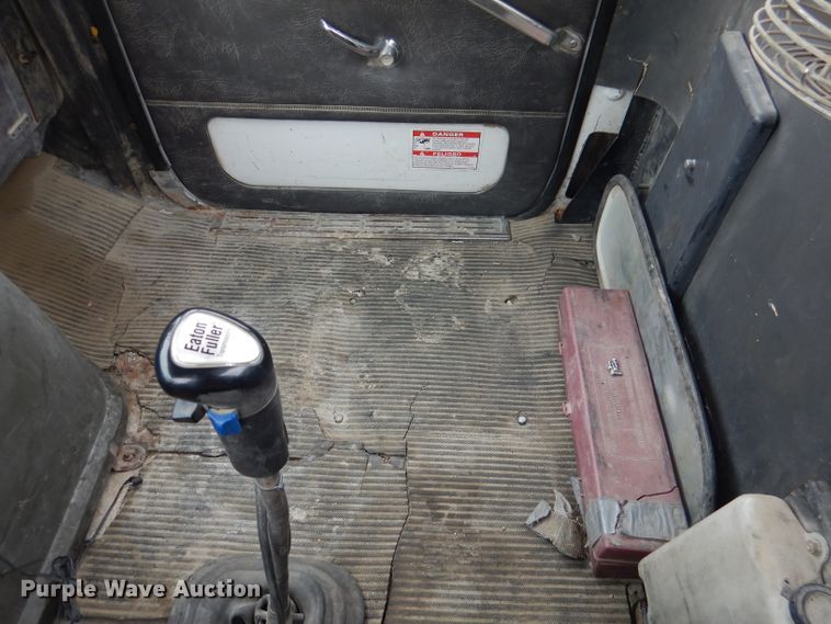 image for item DL8025 1994 Ford L9000  ready mix truck