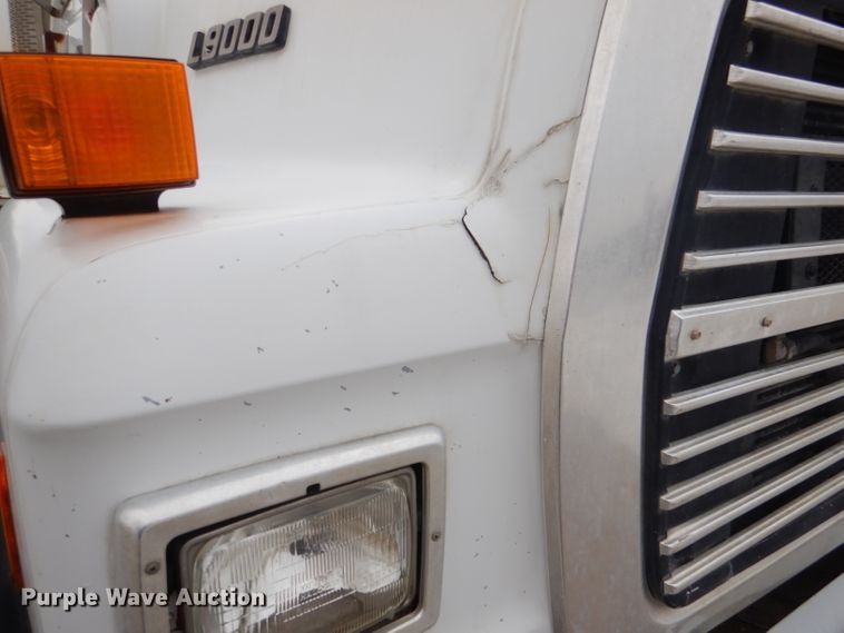 image for item DL8025 1994 Ford L9000  ready mix truck