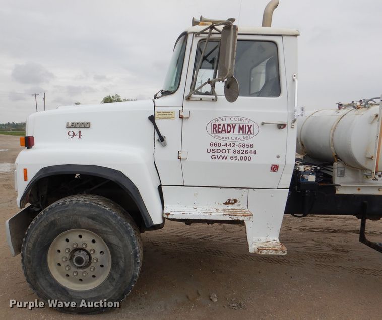 image for item DL8025 1994 Ford L9000  ready mix truck
