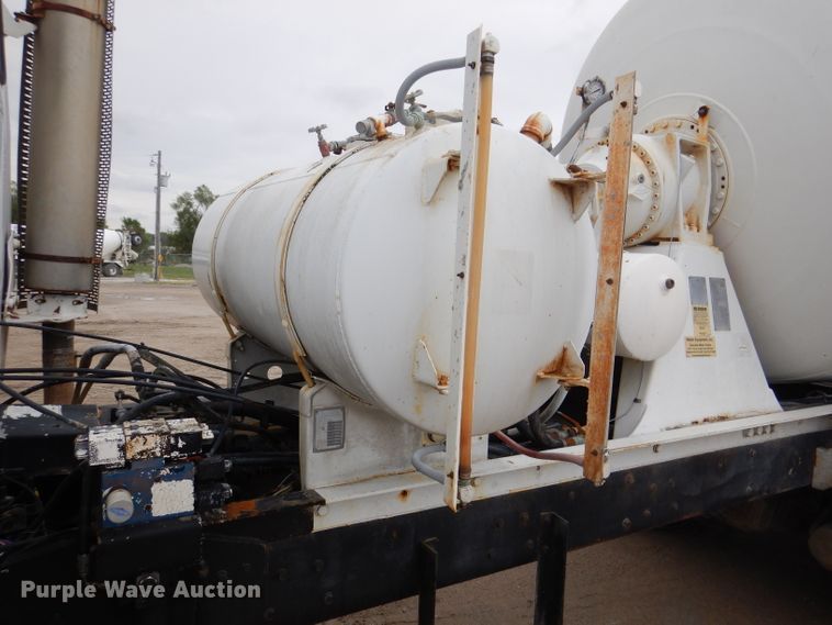 image for item DL8025 1994 Ford L9000  ready mix truck