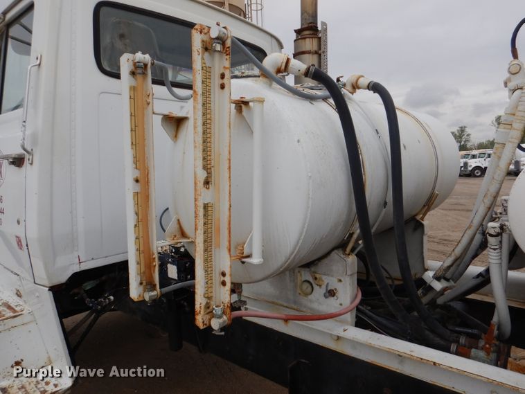 image for item DL8025 1994 Ford L9000  ready mix truck