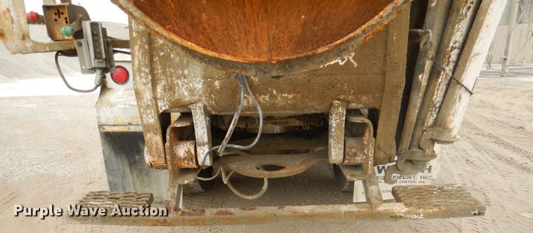 image for item DL8025 1994 Ford L9000  ready mix truck