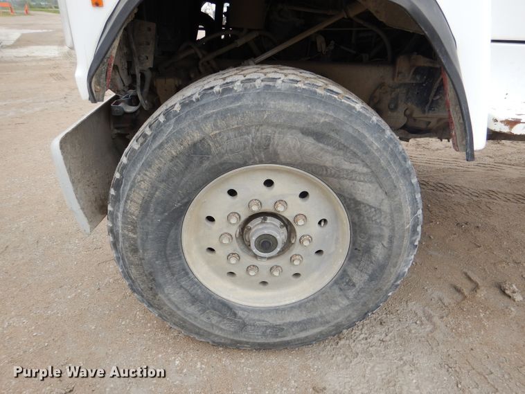 image for item DL8025 1994 Ford L9000  ready mix truck