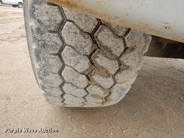 image for item DL8025 1994 Ford L9000  ready mix truck