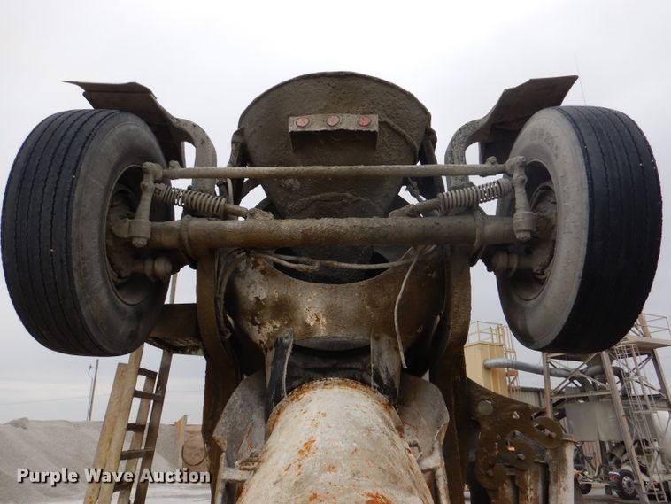 image for item DL8025 1994 Ford L9000  ready mix truck