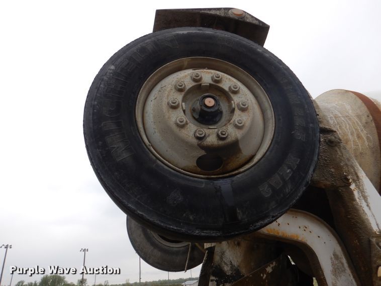 image for item DL8025 1994 Ford L9000  ready mix truck