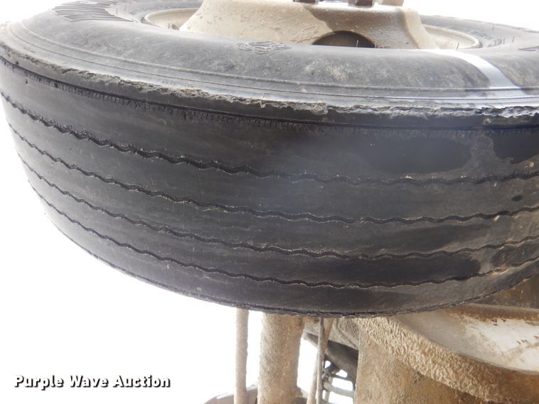 image for item DL8025 1994 Ford L9000  ready mix truck