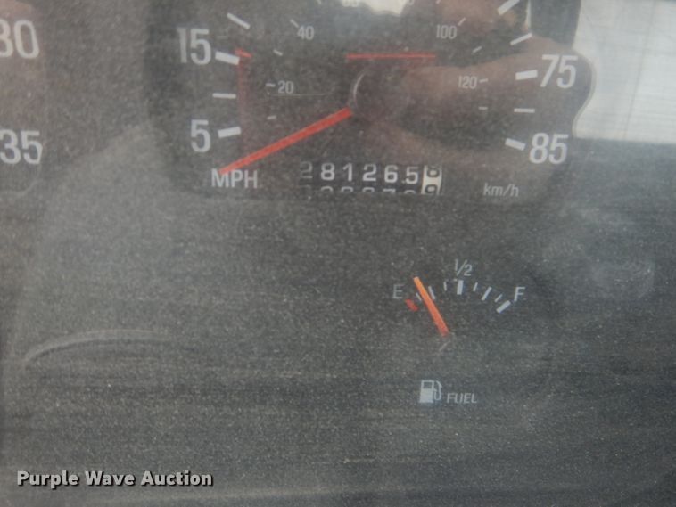 image for item DL8026 1999 Sterling  ready mix truck