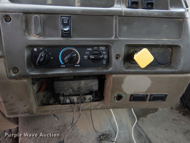 image for item DL8027 2001 Sterling LT9500  ready mix truck