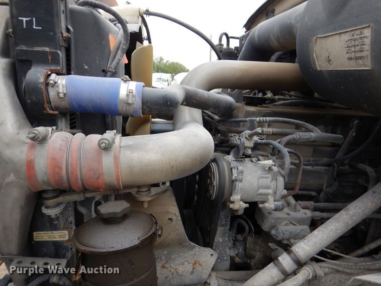 image for item DL8027 2001 Sterling LT9500  ready mix truck