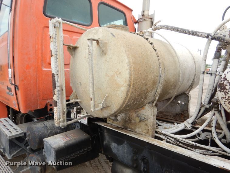 image for item DL8027 2001 Sterling LT9500  ready mix truck