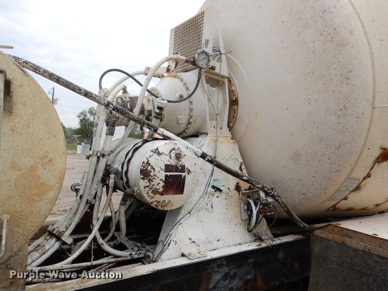 image for item DL8027 2001 Sterling LT9500  ready mix truck