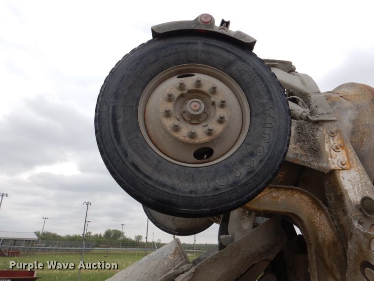 image for item DL8027 2001 Sterling LT9500  ready mix truck