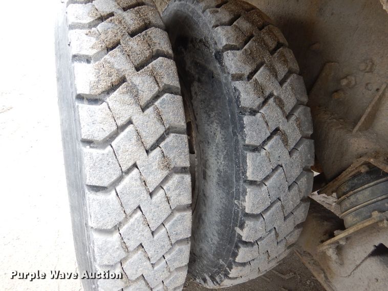 image for item DL8027 2001 Sterling LT9500  ready mix truck