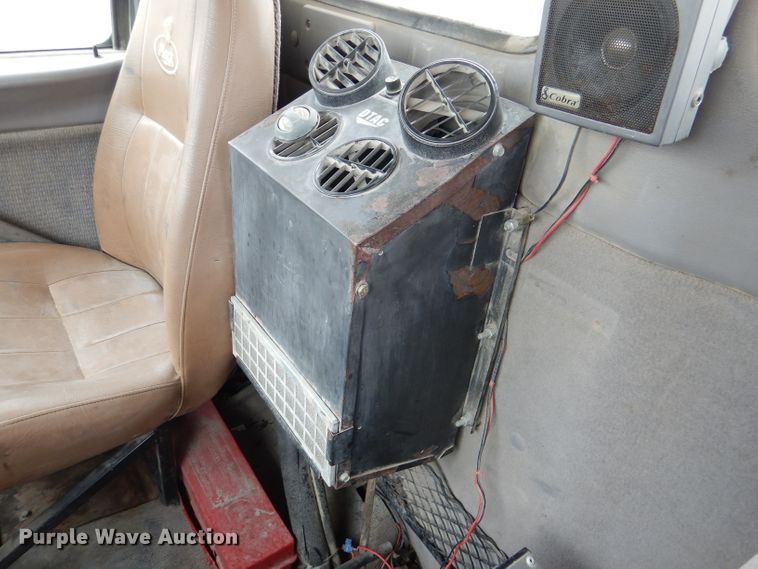 image for item DL8028 1999 Sterling LT9511  ready mix truck