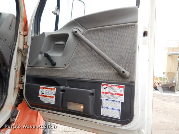 image for item DL8028 1999 Sterling LT9511  ready mix truck