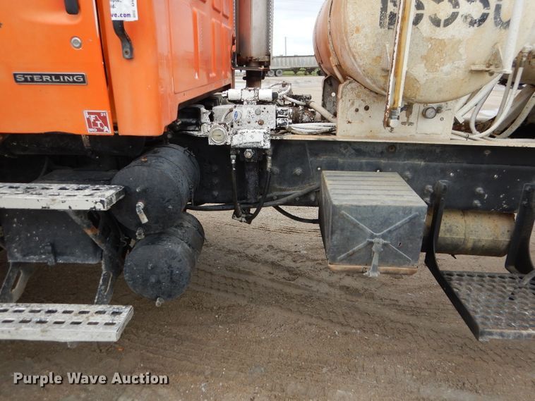 image for item DL8028 1999 Sterling LT9511  ready mix truck