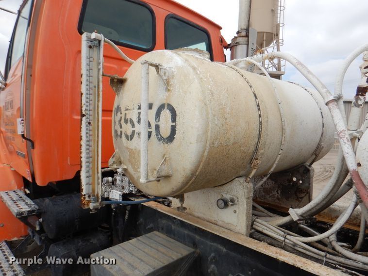 image for item DL8028 1999 Sterling LT9511  ready mix truck