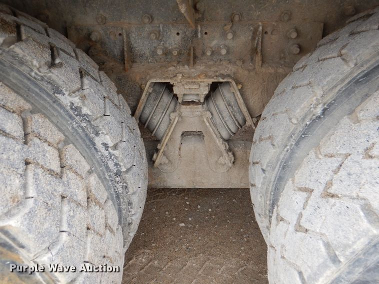 image for item DL8028 1999 Sterling LT9511  ready mix truck