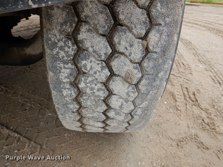 image for item DL8028 1999 Sterling LT9511  ready mix truck