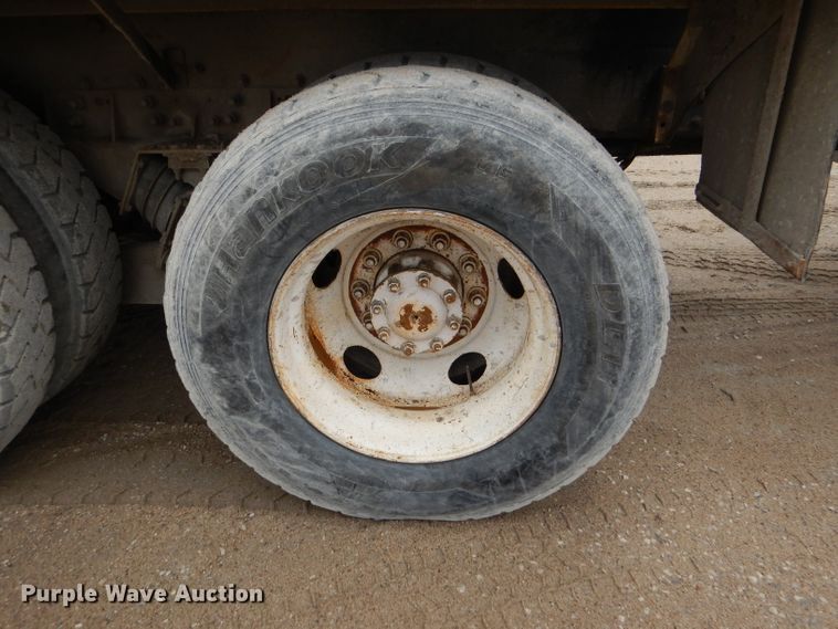 image for item DL8028 1999 Sterling LT9511  ready mix truck