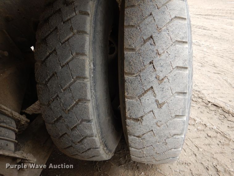 image for item DL8028 1999 Sterling LT9511  ready mix truck