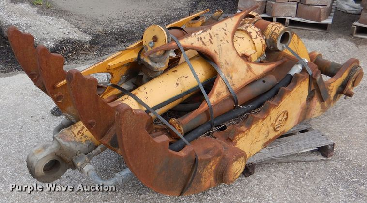 image for item DL8092 CF hydraulic excavator thumb