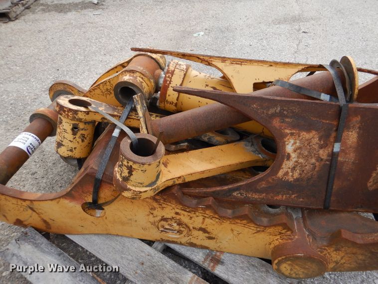 image for item DL8092 CF hydraulic excavator thumb