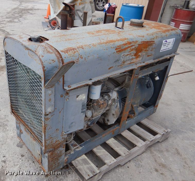 image for item DL8093 Lincoln SA200F163 arc welder