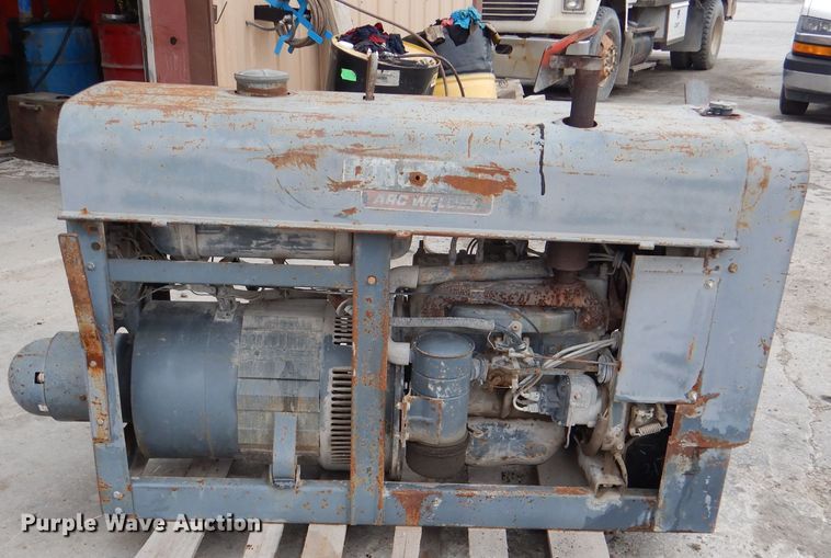 image for item DL8093 Lincoln SA200F163 arc welder