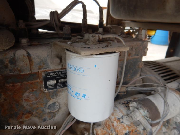 image for item DL8093 Lincoln SA200F163 arc welder