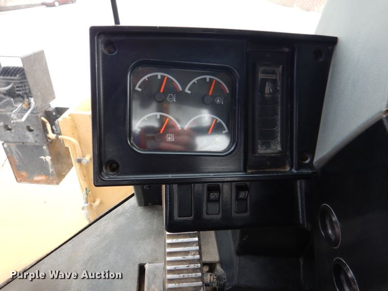 image for item DL8094 1999 Caterpillar 980G  wheel loader