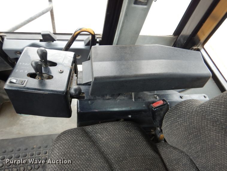 image for item DL8094 1999 Caterpillar 980G  wheel loader