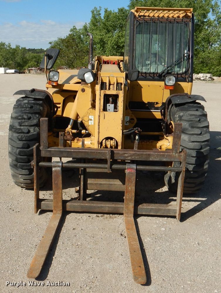 image for item DL8152 1998 Caterpillar TH82  telehandler