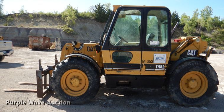 image for item DL8152 1998 Caterpillar TH82  telehandler