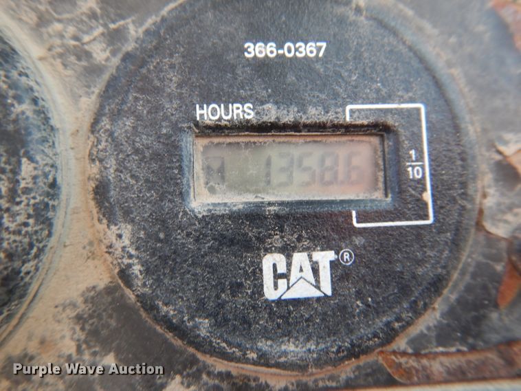 image for item DL8152 1998 Caterpillar TH82  telehandler