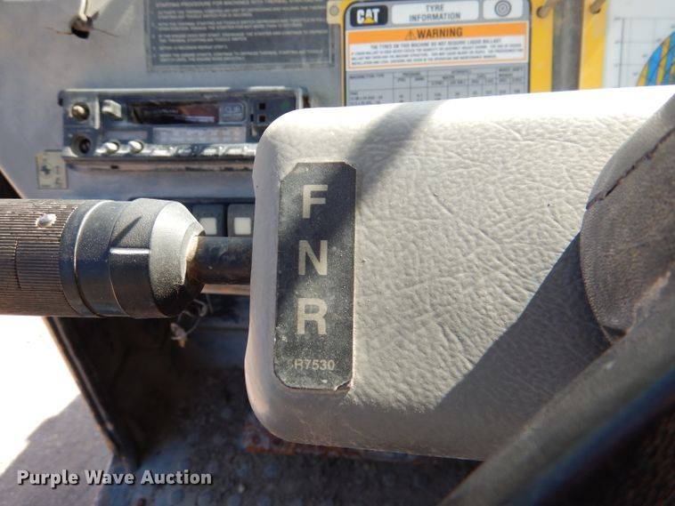 image for item DL8152 1998 Caterpillar TH82  telehandler