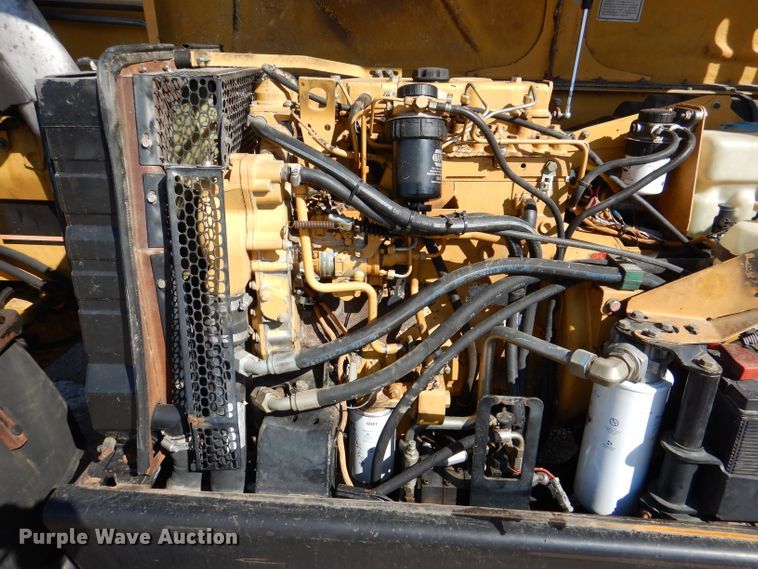 image for item DL8152 1998 Caterpillar TH82  telehandler