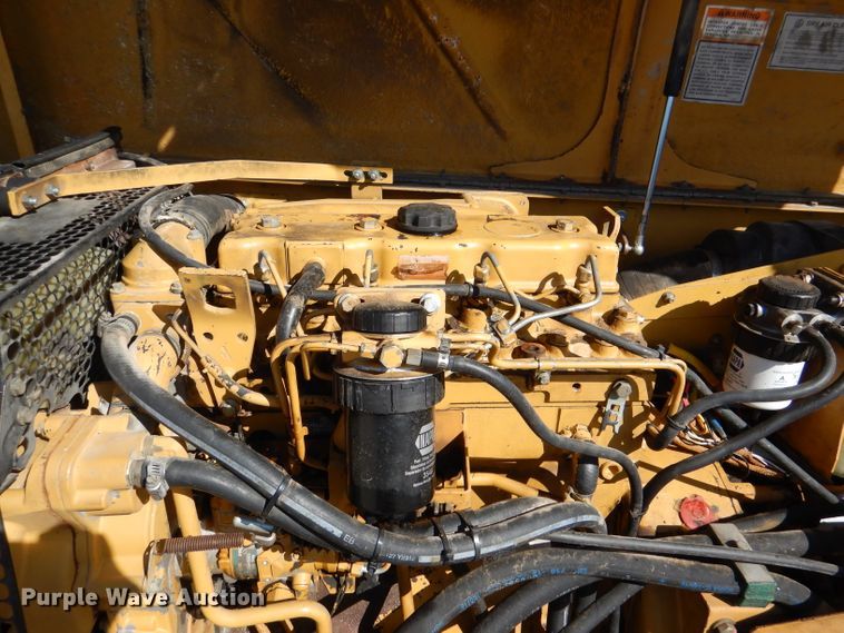 image for item DL8152 1998 Caterpillar TH82  telehandler