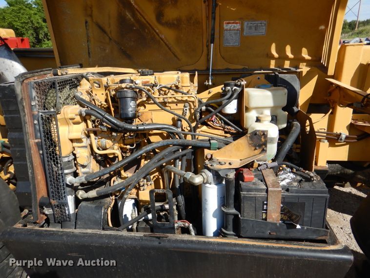 image for item DL8152 1998 Caterpillar TH82  telehandler