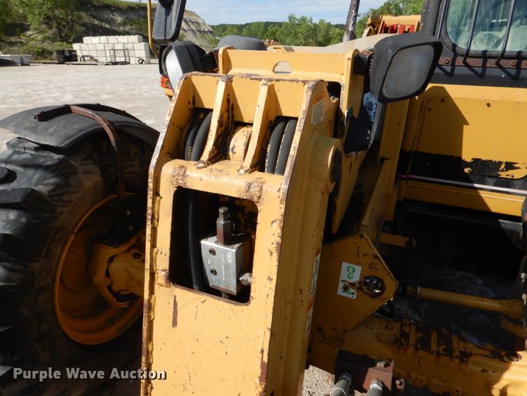 image for item DL8152 1998 Caterpillar TH82  telehandler