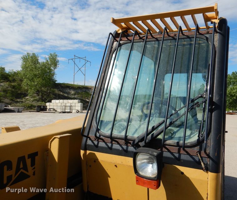 image for item DL8152 1998 Caterpillar TH82  telehandler