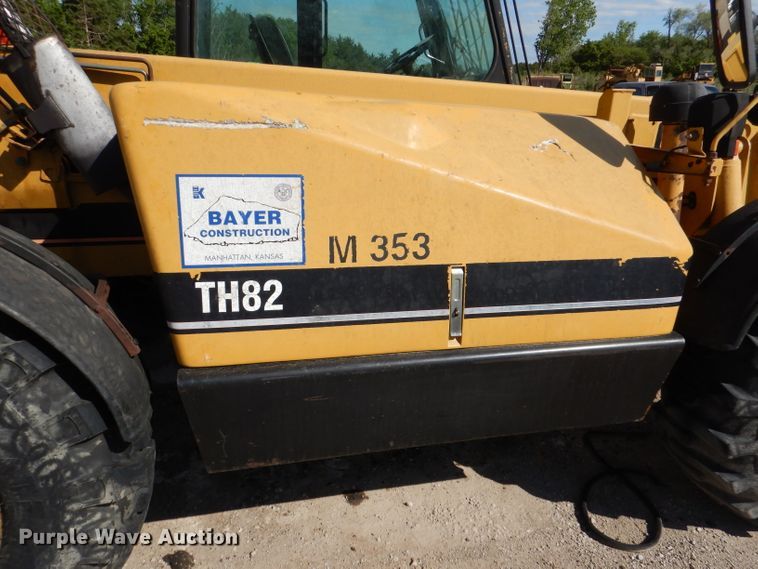 image for item DL8152 1998 Caterpillar TH82  telehandler