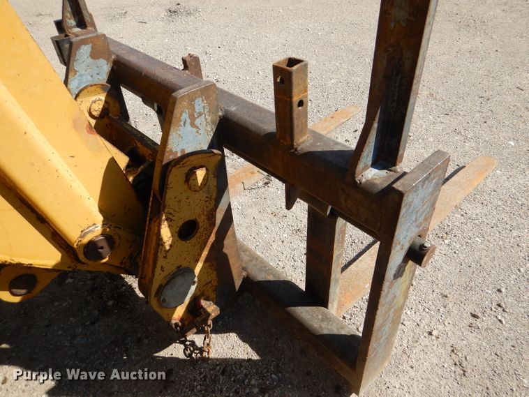 image for item DL8152 1998 Caterpillar TH82  telehandler