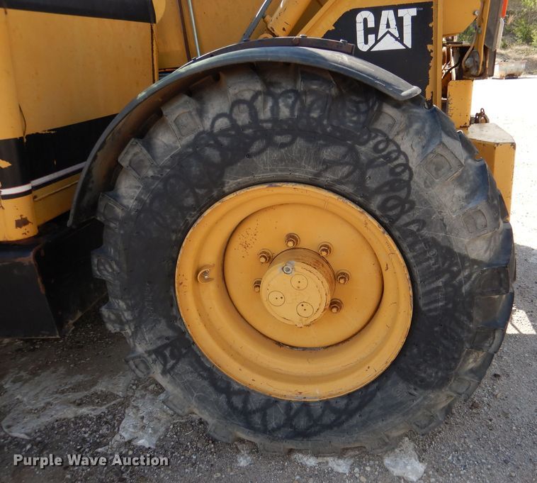 image for item DL8152 1998 Caterpillar TH82  telehandler